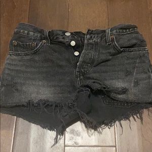 Vintage levis denim shorts!!💕💕